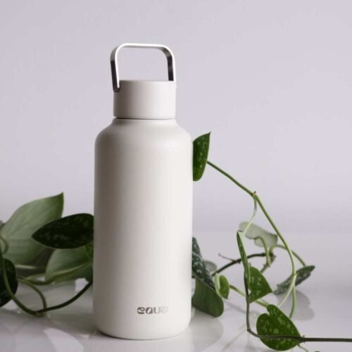 White premium stainless steel reusable water bottle with lemon – eco-friendly leak-proof design for healthy hydration